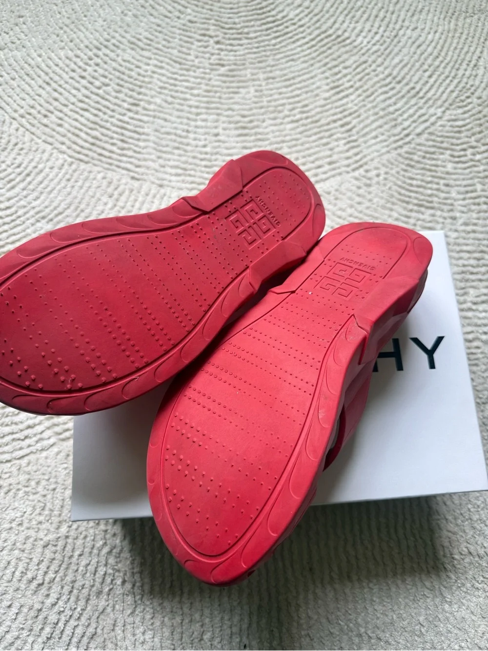 Givenchy Marshmallow Sandals red